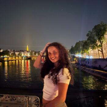 Babysitter in Saint-Germain-en-Laye: Jade