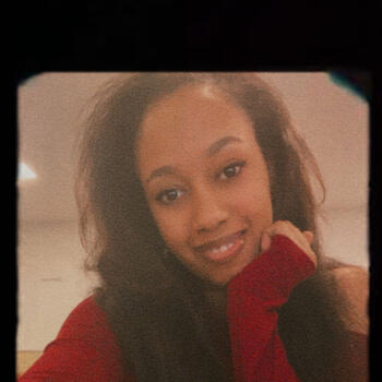 Babysitter in Dubai: Sabrina