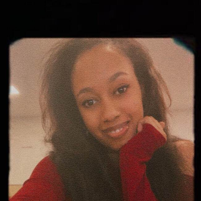 Babysitter in Dubai: Sabrina