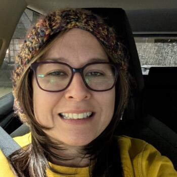 Babysitter in Cochrane: Maritza