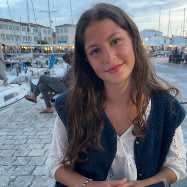 Babysitter in Nouaillé-Maupertuis: Alice