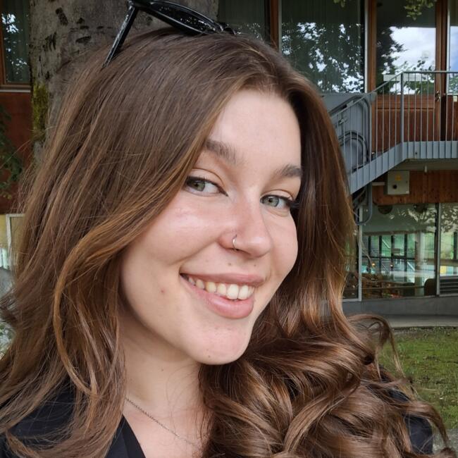 Babysitter στην περιοχή Ιωάννινα: Έλενα