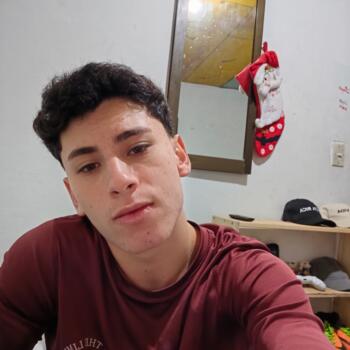 Niñera en Paraíso: Jeyfreth