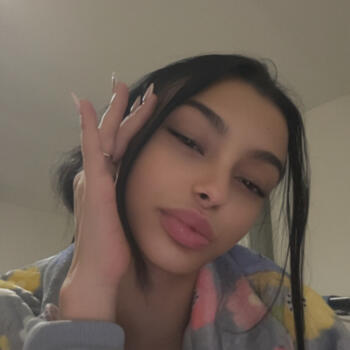 Babysitter in Agen: Nina