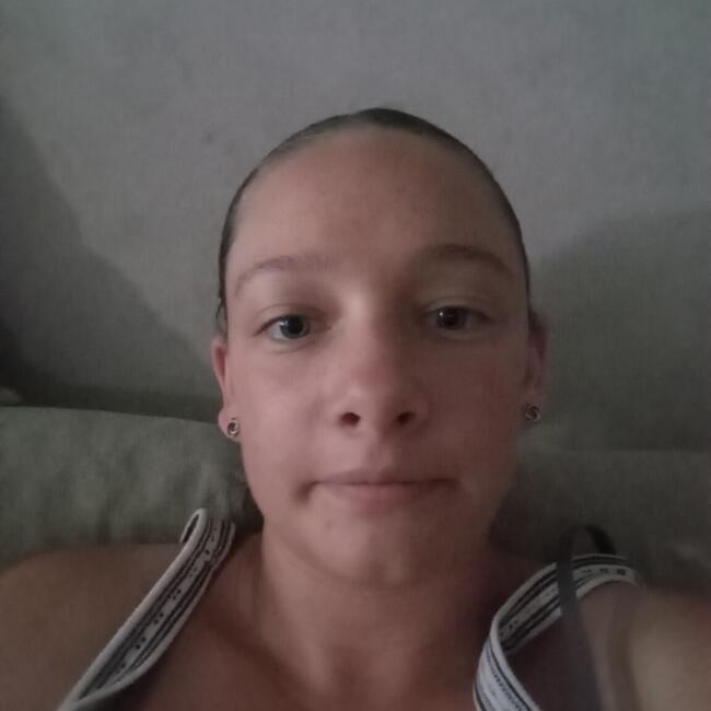 Babysitter in Chalon-sur-Saône: Celia