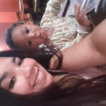 Emprego de babá em Praia Grande: emprego de babá Caroline