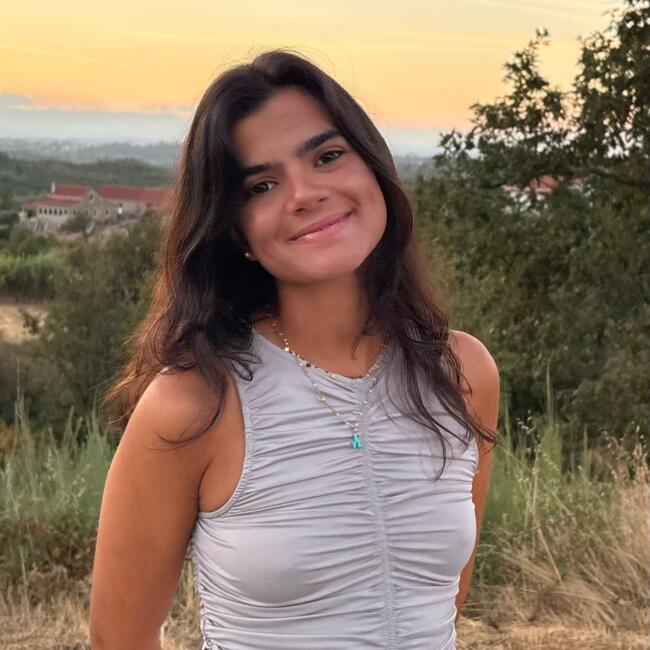 Babysitter em Mafra: Joana