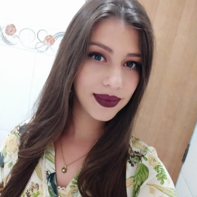 Babá em Joinville: Nayara