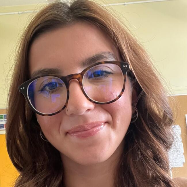 Babysitter in Toronto: Lila