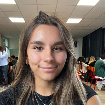 Babysitter in Niort: Eulalie