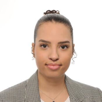 Baby-sitter Sanem: Luciana