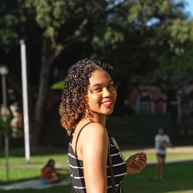 Babysitter in Olinda: Jamile