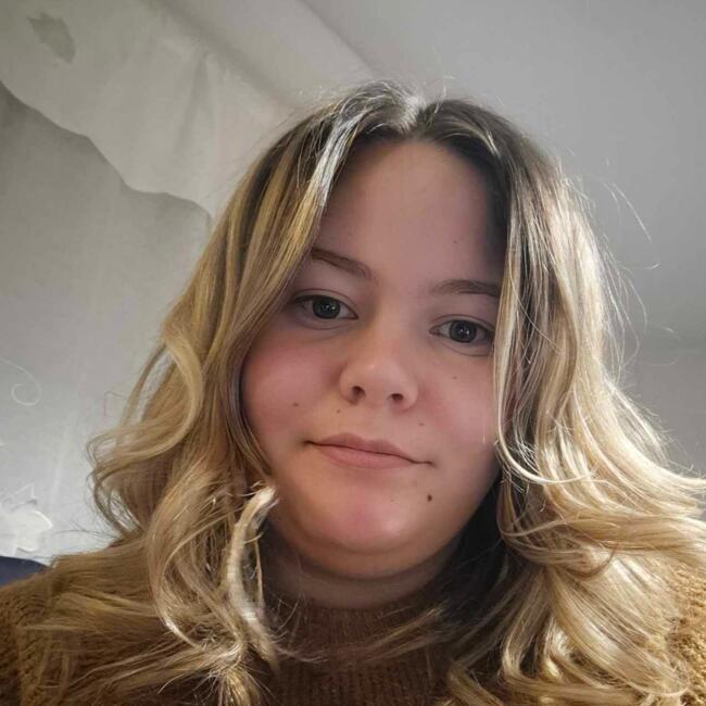 Babysitter in Roanne: Stessy