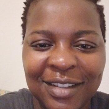 Babysitter in Cape Town: Spiwe