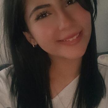 Babysitter in Brampton: Nas