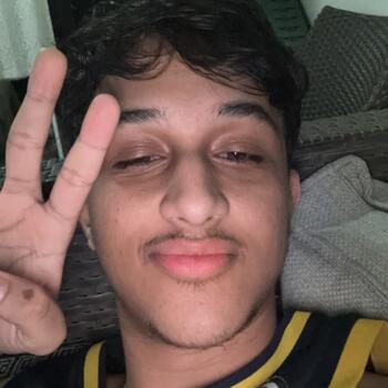 Babysitter São José do Rio Preto: José