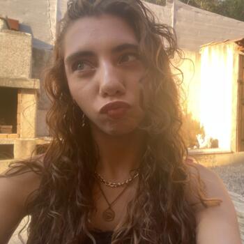 Babysitter Poussan: Anaïs