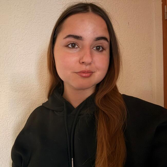 Babysitter in Schönebeck (Elbe): Mariam