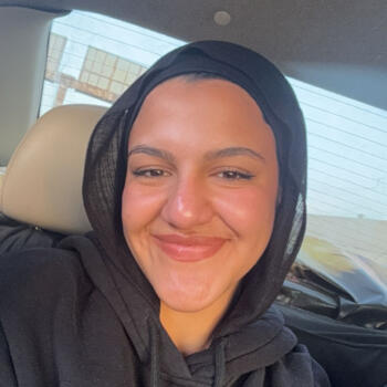 Babysitter De Pinte: Haneen