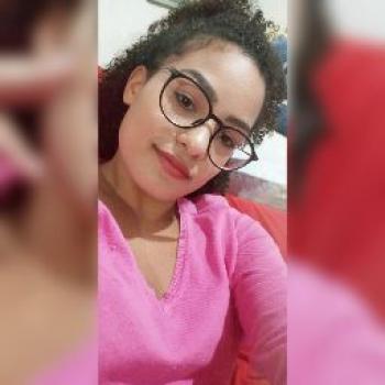 Babá Uberlândia: Jhully