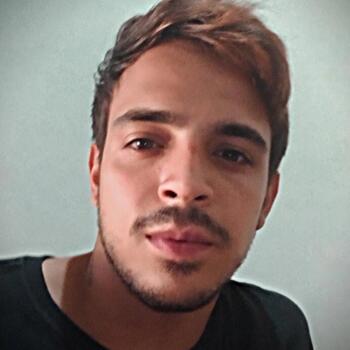 Babá em Araguari: Isadora