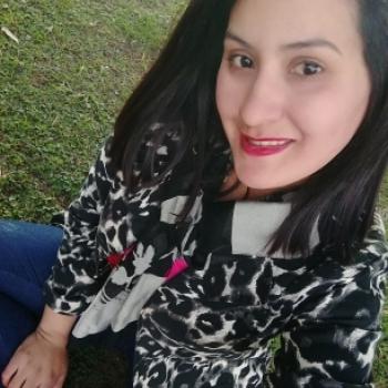 Niñera en Caseros (Provincia de Buenos Aires): Valeria