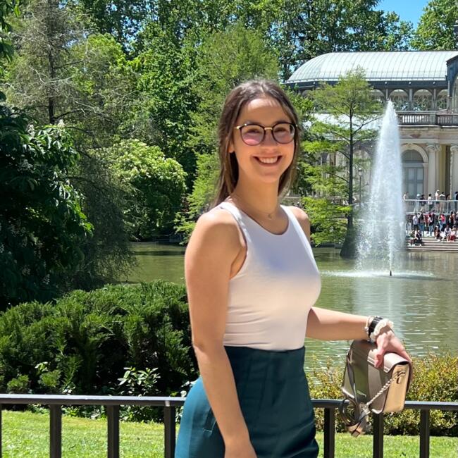 Babysitter in Differdange: Inês