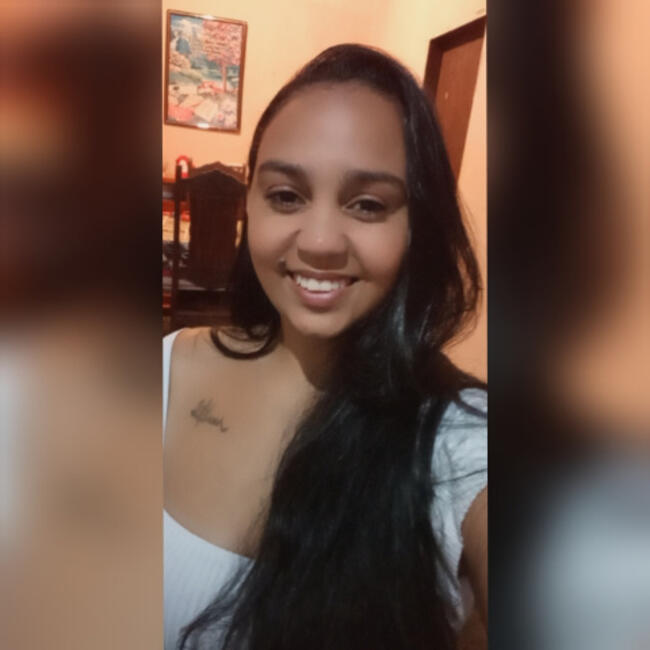 Emprego de babá em Divinópolis: Pamela