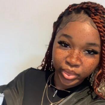 Babysitter in London: Deborah