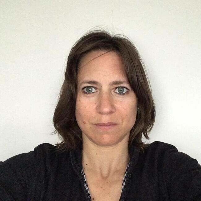 Babysitter in London: Alex