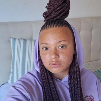 Babysitter Port Elizabeth: Tyreesha Moena
