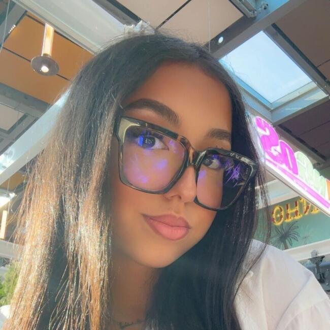 Babysitter in Lyon: Basma