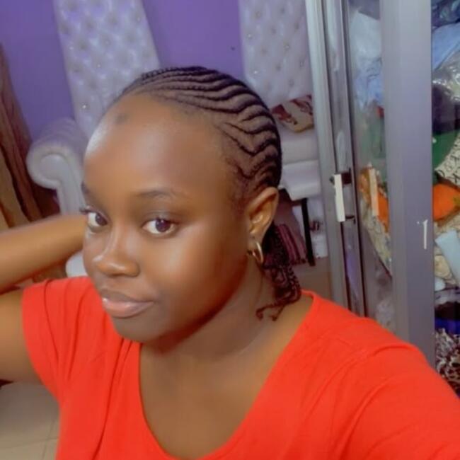 Babysitter in Dakar: Aicha