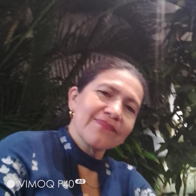 Babysitter in Manta: Elena