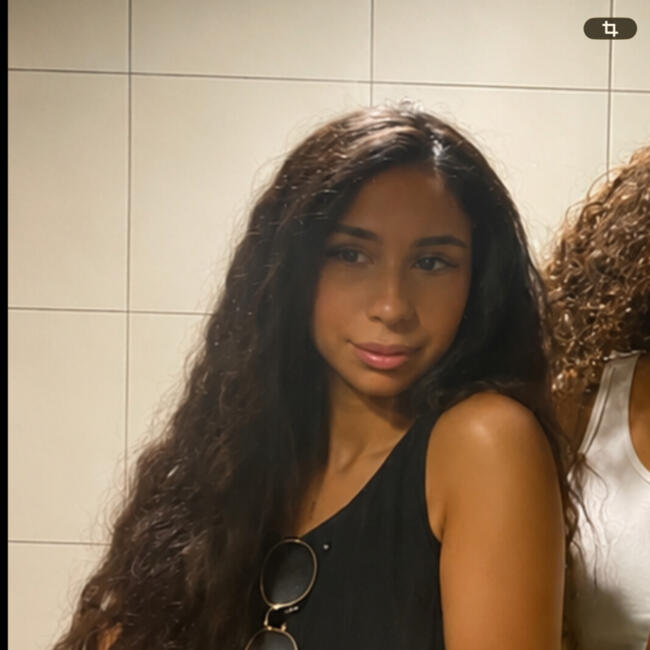 Baby-sitter à Barberaz: Hanane