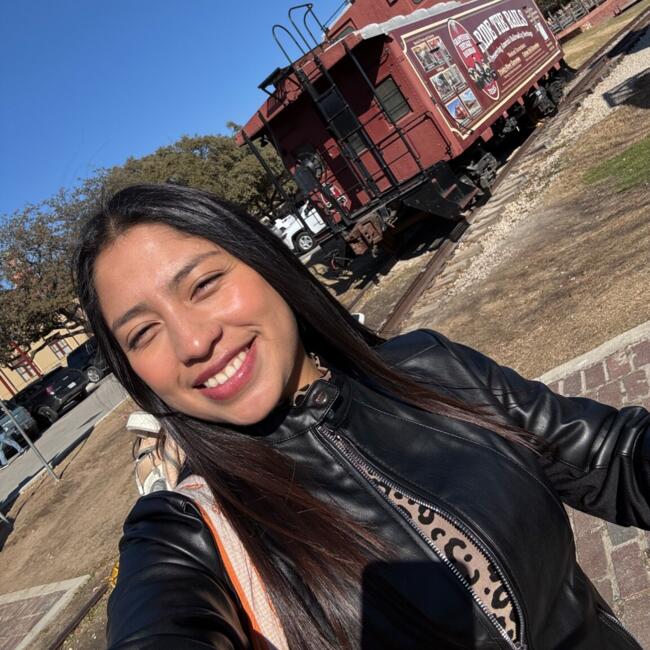 Babysitter in Dallas: Vanessa Cifuentes