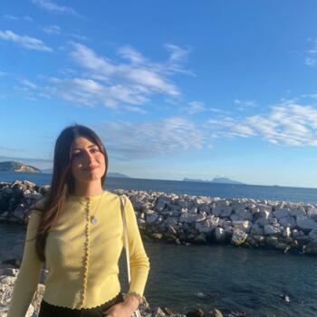 Babysitter in Naples: Raffaella
