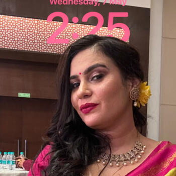 Babysitting job in Mumbai: babysitting job Khushi