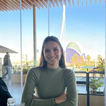 Nounou à Valence: Adriana