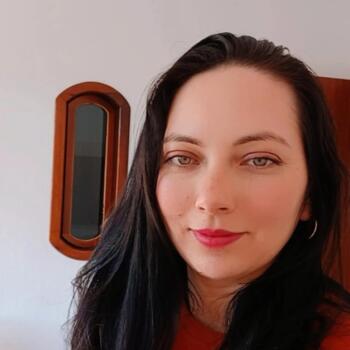 Emprego de babá em Blumenau: emprego de babá Andriele