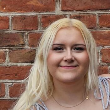 Babysitter in Ängelholm: Tindra