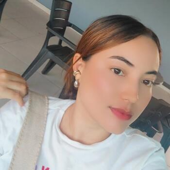Babysitter in Montería: Paola