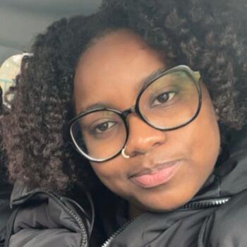 Babysitter in Créteil: Samia