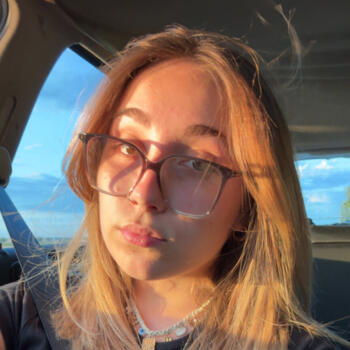 Babysitter in Amboise: Chloe