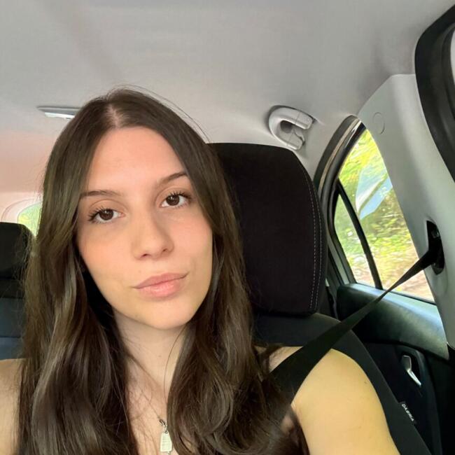Babysitter in Agrate Conturbia: Chiara