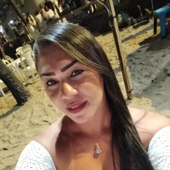 Família Caruaru: Karine