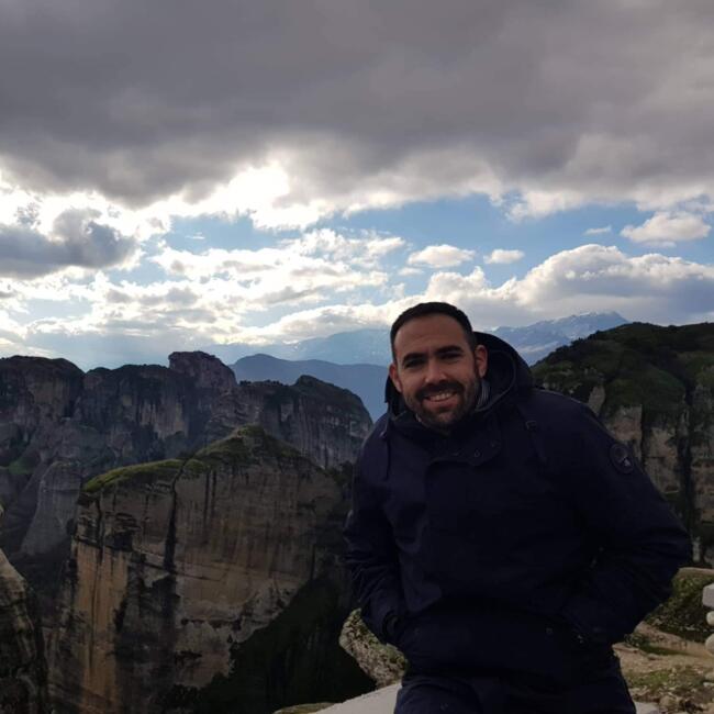 Δουλειά για babysitter στην περιοχή Κόρινθος: ΣΤΕΛΙΟΣ