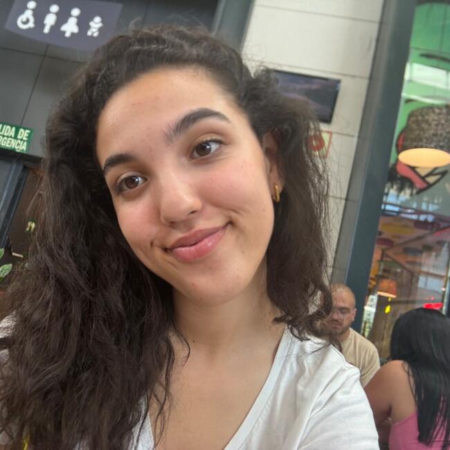 Canguro en Zaragoza: Salma