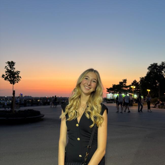 Babysitter in Wülflingen (Kreis 6) / Taggenberg: Salome