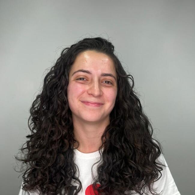 Babysitter in Saint-Julien-en-Genevois: Anna